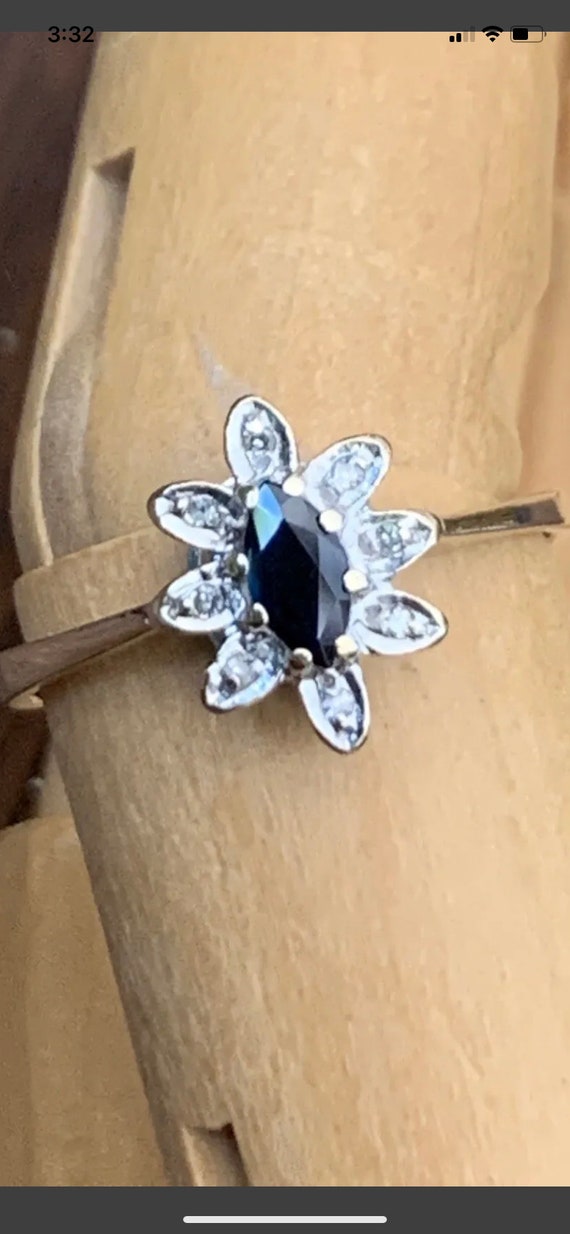 Fine 9CT Natural Blue Sapphire and Diamond Daisy R