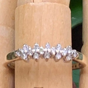 Lovely Vintage Diamond 5 Daisies in a Row Ring in 9 Carat Yellow Gold Ring Size U (10) Fully Hallmarked
