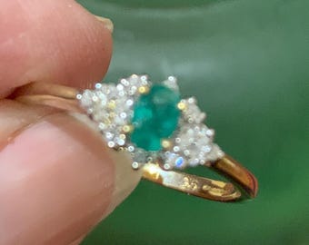 Lovely Natural Emerald and Diamond 9 Carat Yellow Gold Cluster Ring Size S (9)