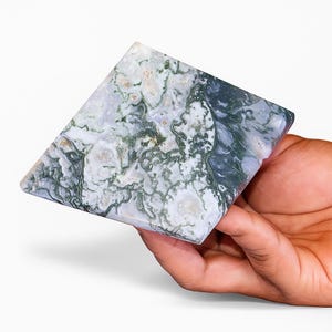 Druzy Moss Agate Crystal Pyramid, Top-Grade Crystal High-Quality Polished Crystal Pyramid Metaphysical Decor Inclusion of Green Vein Shades