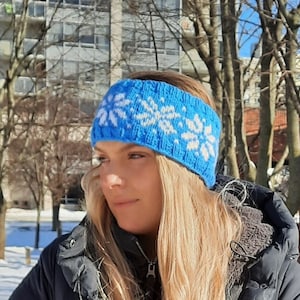 Let is snow, beginner knitting pattern, snowflake design, stranded colorwork, icelandic, fair isle, norwegian, headband, women, seamless