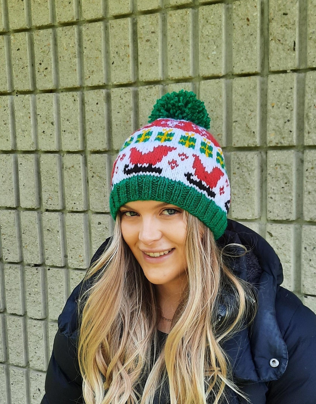 Shay, Christmas Hat, Knitting Pattern, Santa Sleigh