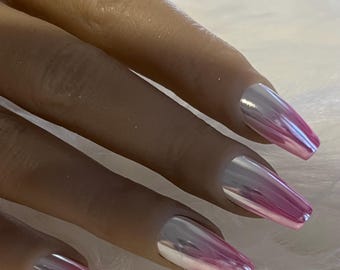 Roze chroom plaknagels | Ombré nagels | Roze & zilveren chroom nagels | Handgemaakte gel plaknagels | Plaknagels