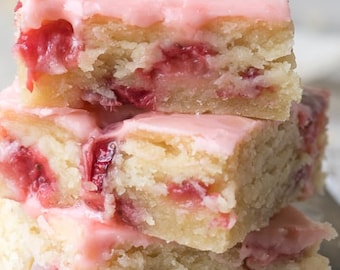 STRAWBERRY LEMON BLONDIES.Homemade Bar Pack | Homemade cookies Pack | Easter, summer, thank you gift Gift, Mother Day