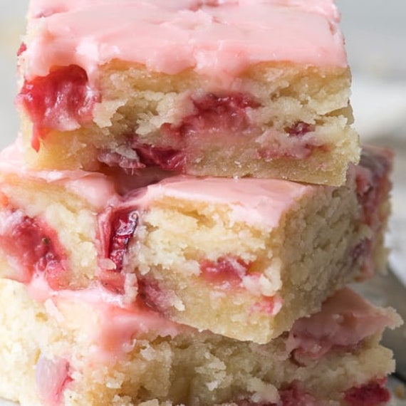 STRAWBERRY LEMON BLONDIES | Homemade Bar Pack |  For Summer, Spring and Easter