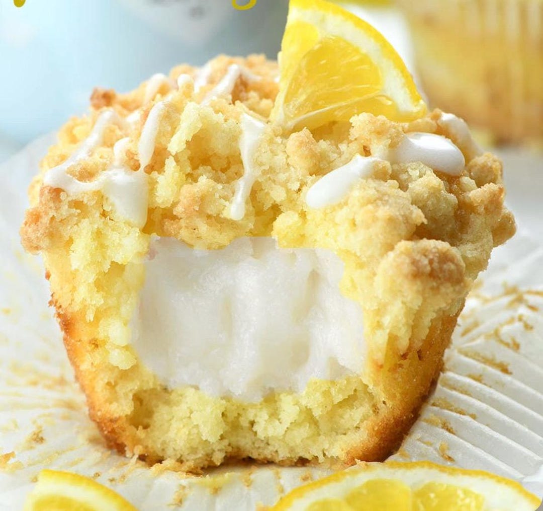 Lemon Cream Cheese Muffins | Soft, Moist Muffins With Creamy Cheesecake ...