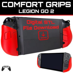 以下が含まれることがあります： 黒と赤のLegion Go 2 Comfort Gripsデバイス。デバイスの両側に赤いグリップがあり、中央は黒です。「Digital STL File Download」の文字は赤色です。デバイスは画面とコントローラーと一緒に表示されています。