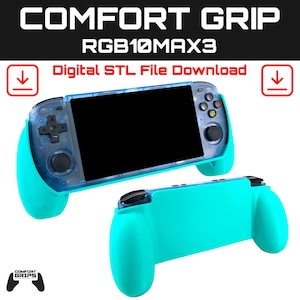 Puede incluir: Una empuñadura de impresión 3D azul turquesa para la consola de juegos portátil RGB10MAX3. La empuñadura está diseñada para proporcionar un agarre más cómodo y seguro del dispositivo. La imagen muestra la empuñadura fijada a la consola, con la pantalla orientada hacia el espectador. El texto "COMFORT GRIP RGB10MAX3" se muestra encima de la consola, y el texto "Descarga de archivo STL digital" se muestra debajo de la consola.