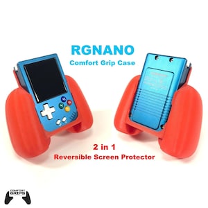 Könnte beinhalten: Ein blaues und rotes Handheld-Gaming-Konsolen-Case mit einem umkehrbaren Displayschutz. Das Case bietet einen komfortablen Griff und ist so konzipiert, dass es die Konsole vor Kratzern und Stößen schützt. Das Case ist mit "RGNANO Comfort Grip Case" und "2 in 1 Reversible Screen Protector" beschriftet.