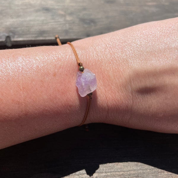 Handgefertigtes Armband mit Amethyst | Strandmode | Yoga-Accessoires