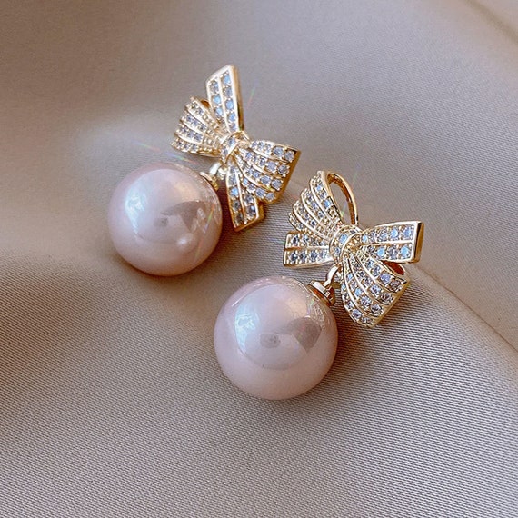 Bow Pearl Stud Earrings Bridesmaids Gift Cute Elegant Jewelry for
