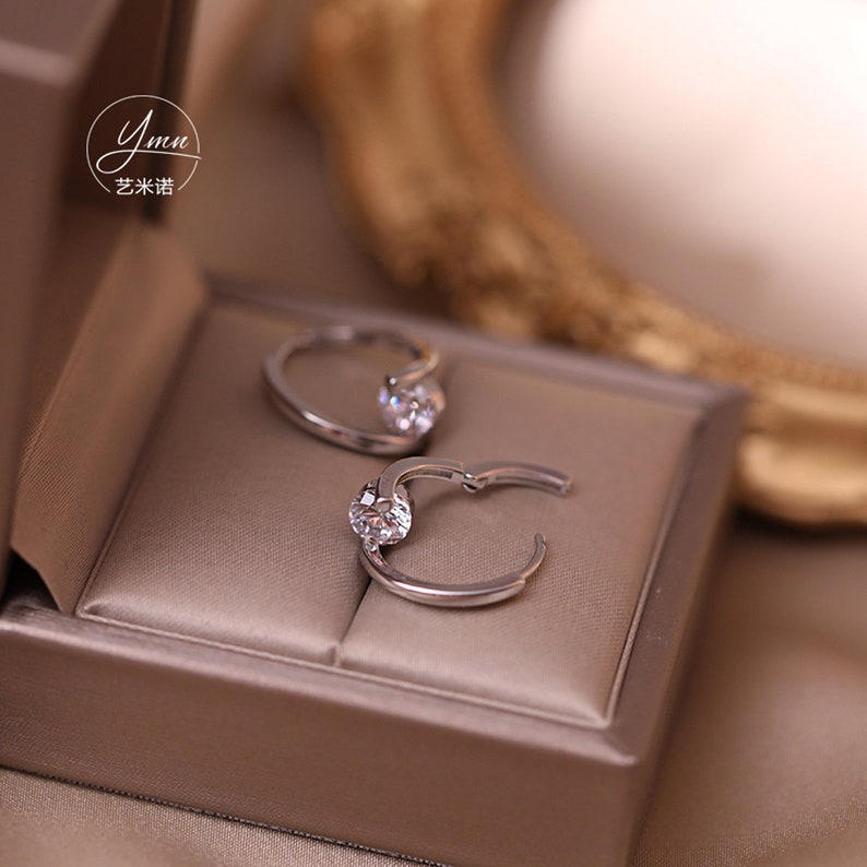 2022 new trendy autumn and winter Korean earrings net red earrings female new zircon earrings