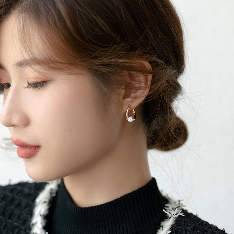 2022 new trendy autumn and winter Korean earrings net red earrings female new zircon earrings