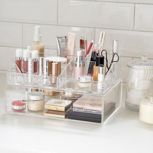 Luxe Large Acrylic Makeup Organizer