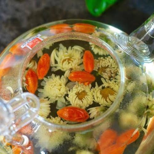 Chrysanthemum & Goji Berry Herbal Flower Tea for Wellness | Traditional Chinese Medicine Blend