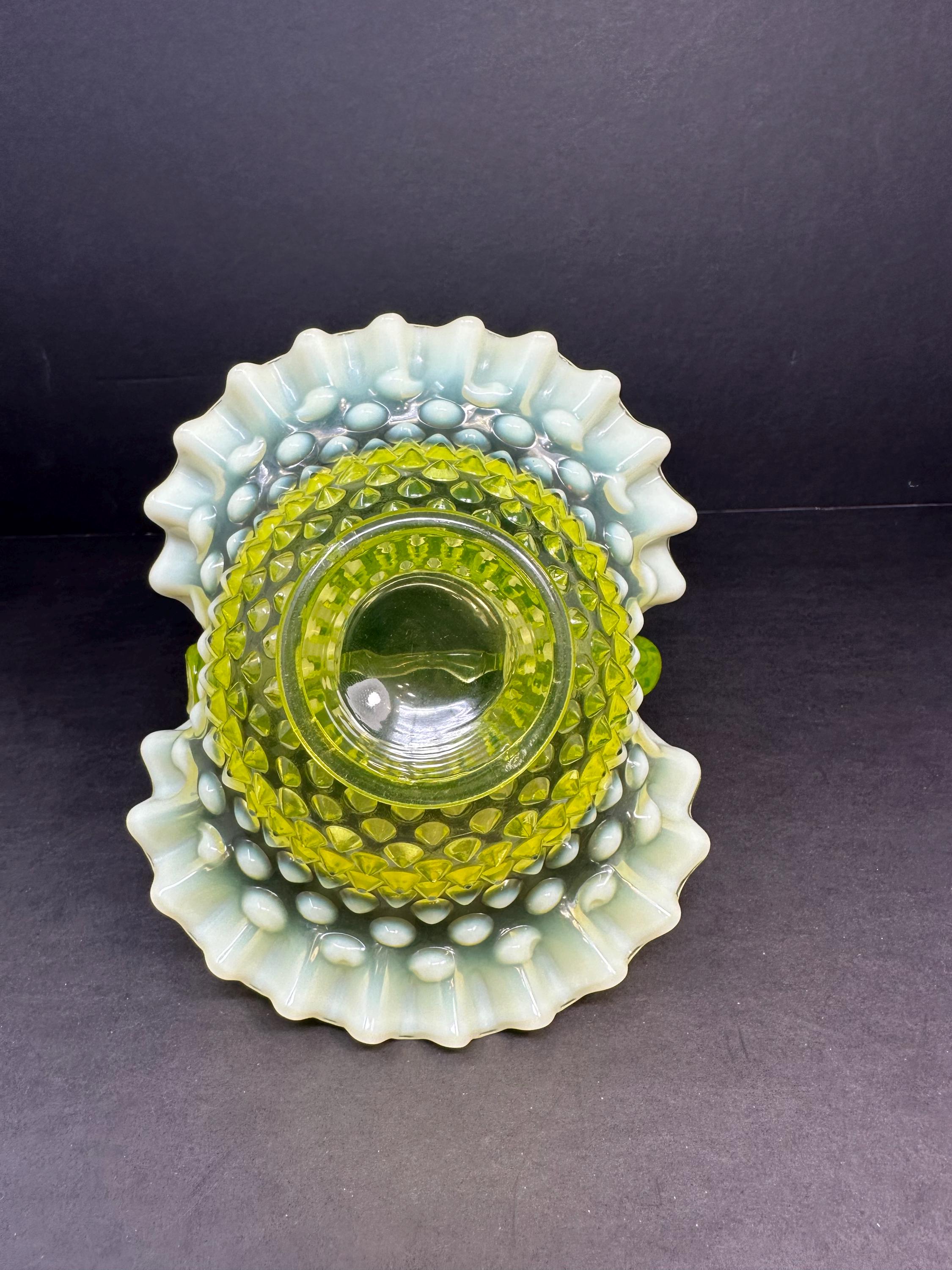 希少なヴィンテージ フェントン トパーズ オパール バスケット – 高さ