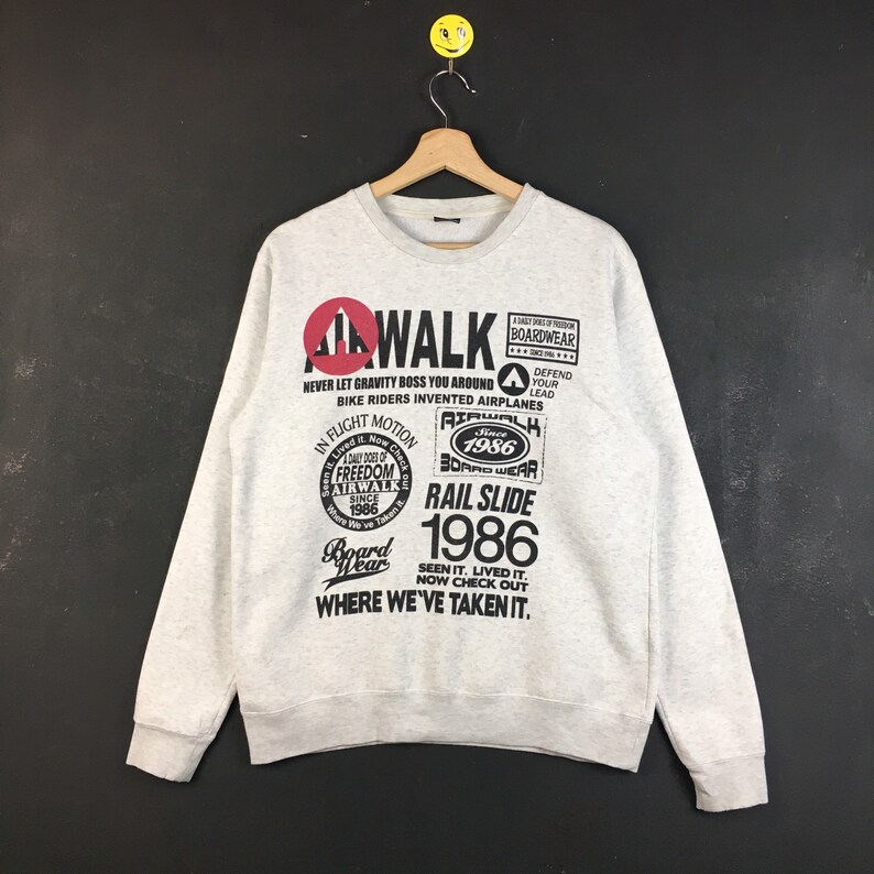 airwalk pullover