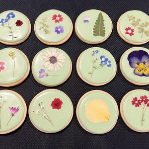 Pressed Flower Wedding Cookies – Edible Flower Sugar Cookies image 4