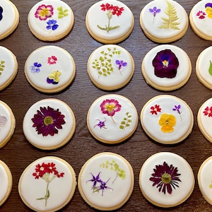 Pressed Flower Wedding Cookies – Edible Flower Sugar Cookies image 1