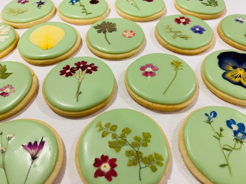 Pressed Flower Wedding Cookies – Edible Flower Sugar Cookies image 7