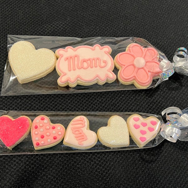 Mini and/or Small Sized Heart/Flower Mothers Day Decorated Sugar Cookie Gift Bags, Mothers Day Cookie Favors, Event Cookies, Gift Cookies