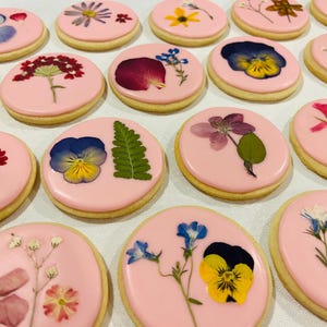 Pressed Flower Wedding Cookies – Edible Flower Sugar Cookies image 6