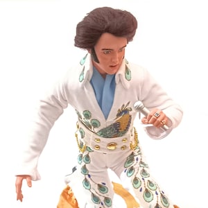 Elvis Presley &quot;Love Me Tender&quot; Tribute 13&quot; Statue-Sculpture