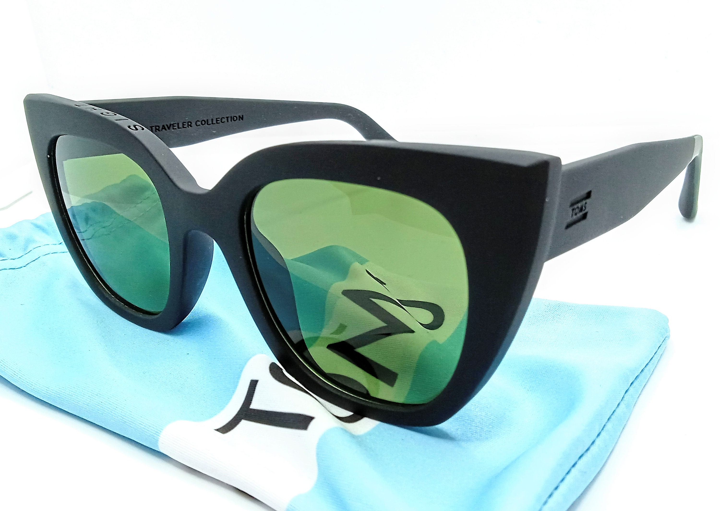 Toms Unisex  display picture 3