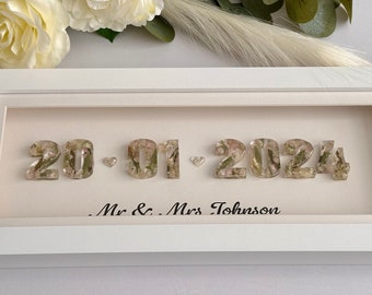 Personalised flower preservation date frames