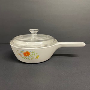 Vintage Corning ware wildflower P-81-B 600ml Pyrex lid stove top pan saucepan glassware with orange flowers kitchenware-made in Canada
