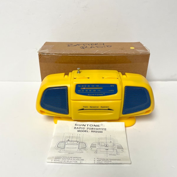 Vintage yellow suntone FM/AM boom box radio Mini portable radio model RR2500 new with box twin speakers-works well