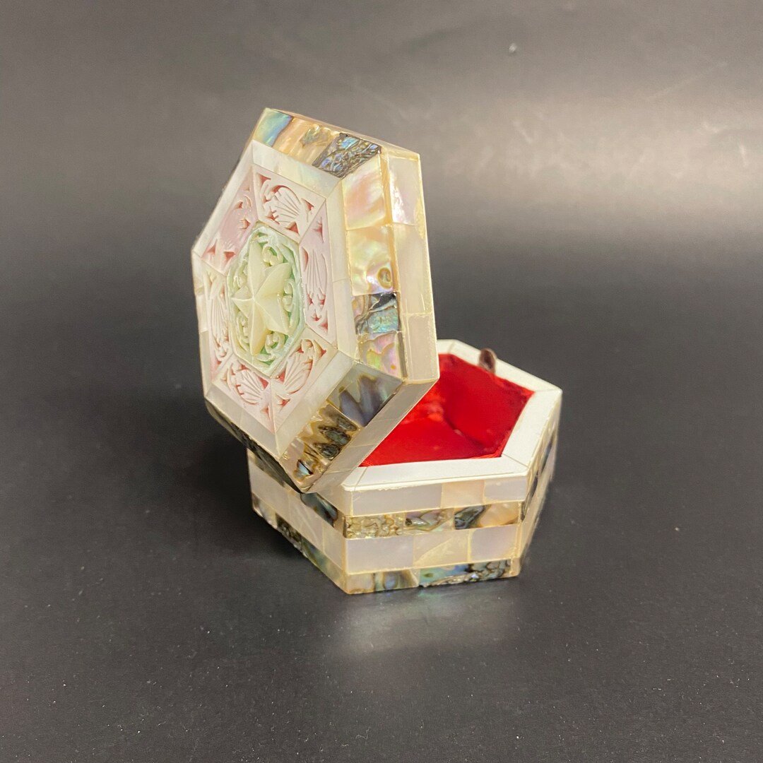 Vintage Abalone Jewelry Box Hexagon Shape Inlaid Mother of Pearl From