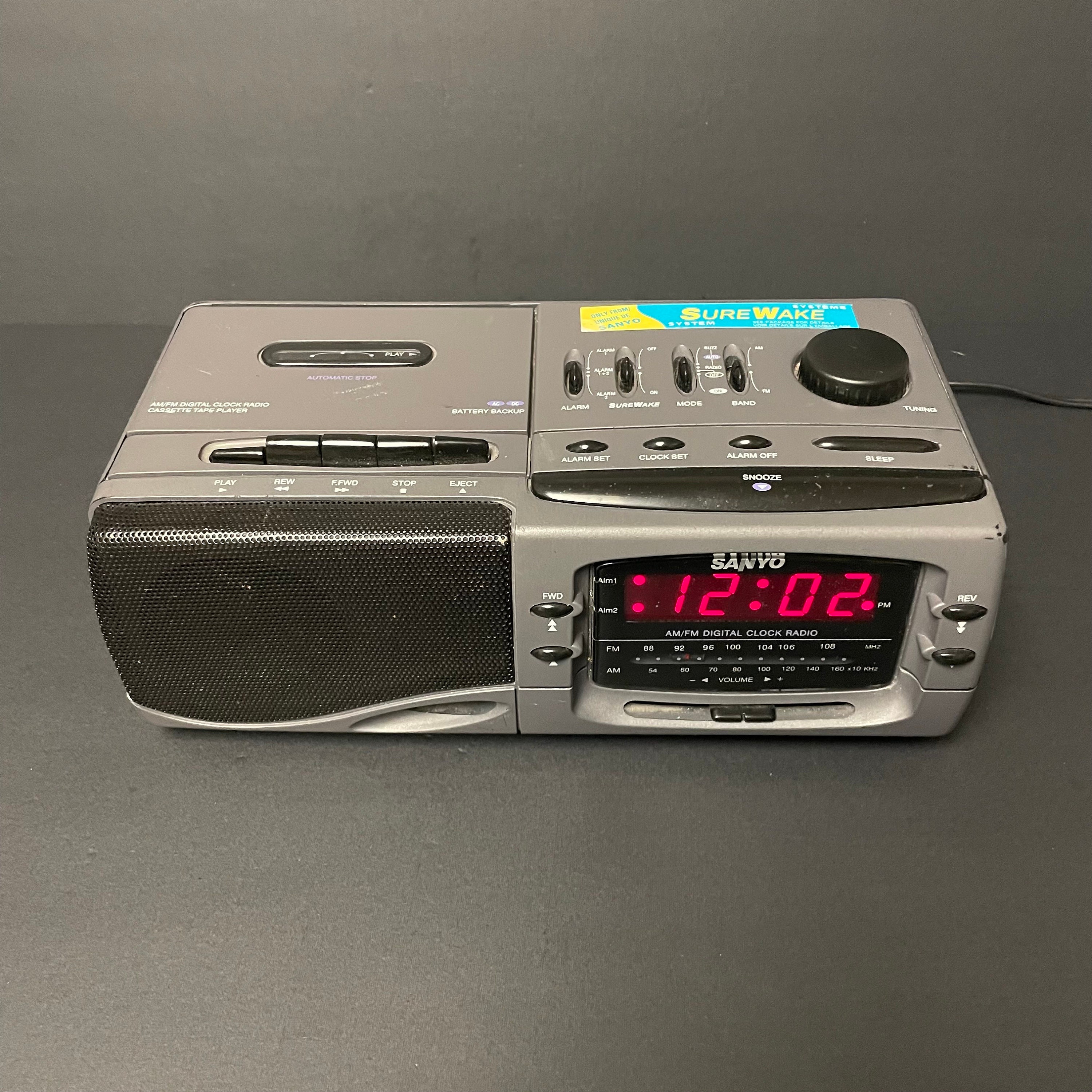 Vintage Sanyo RM-7024 Cassette Player AM/FM Radio Sure Wake System
