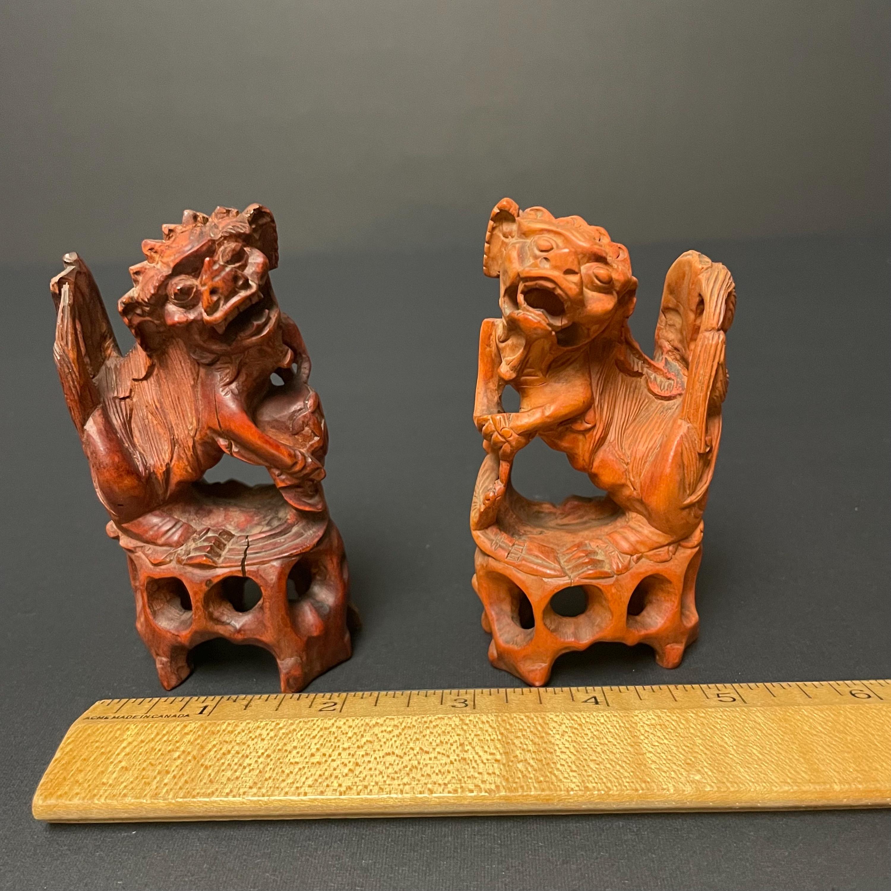 ヴィンテージアンティーク木製フー・ドッグ中国精巧手彫りローズウッド