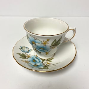 Vintage bone china Queen Anne teacup and saucer poppy flowers aqua yellow and green colours with gold trim teal decor patent #8618 tea party