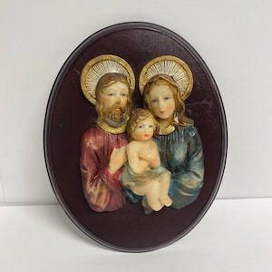 Vintage 3D wall hanging of Mary, Joseph and baby Jesus wooden back ground resin figurines religious home decor holy mother Catholic style