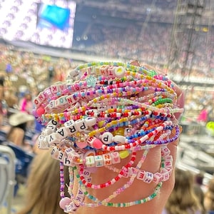 Vänskapsarmband / The Eras Tour / Taylor Swift / YOYOK / Armbandsbyte