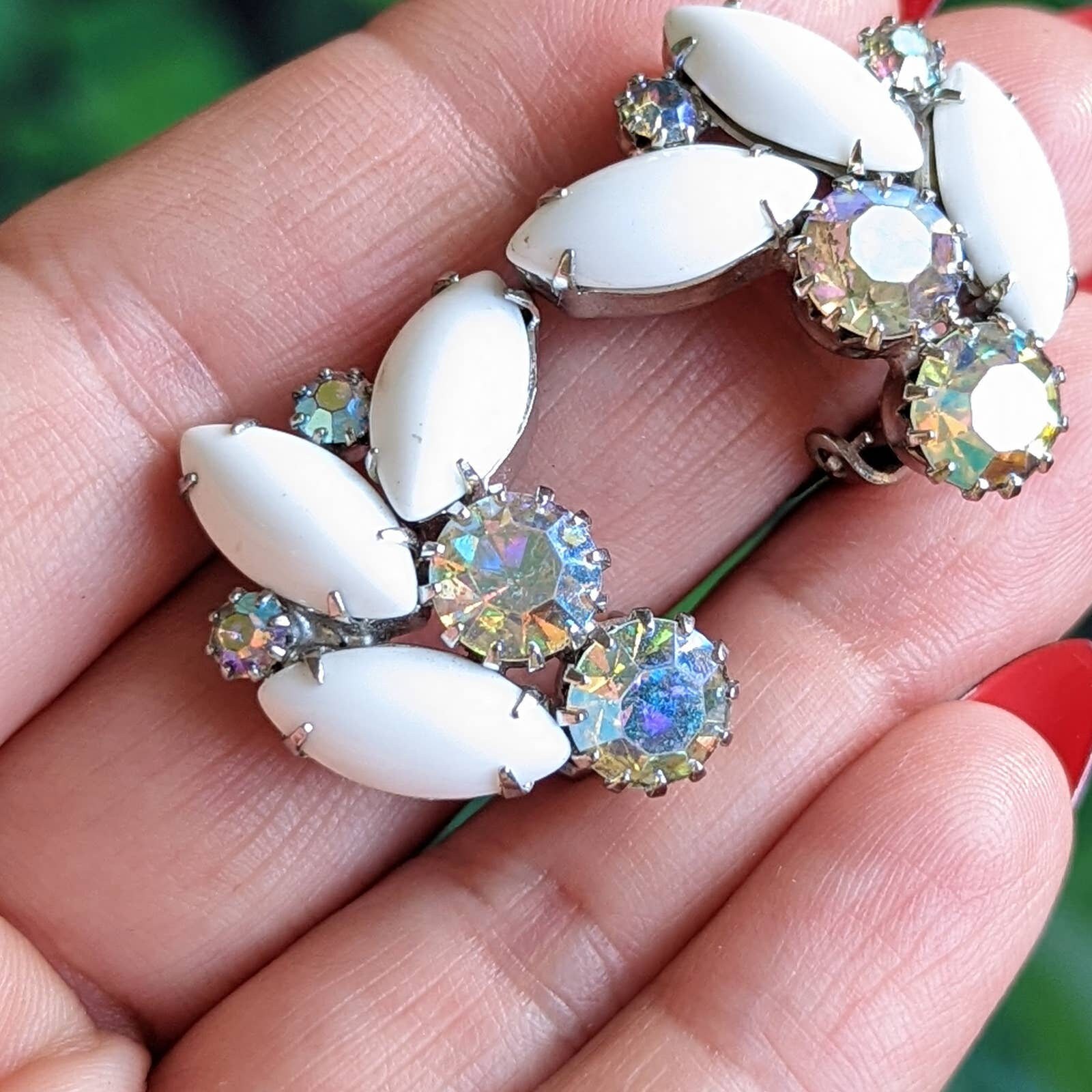1950's Vaseline glass milkyblue earrings