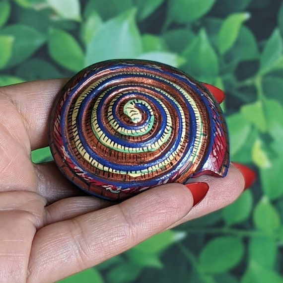 Vintage Turban Snail Shell Brooch - Painted Woode… - image 3