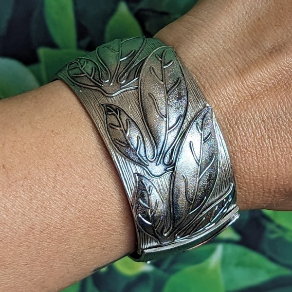 Vintage Whiting and Davis Leaf Bangle - Silver Repoussé Clamper Bracelet