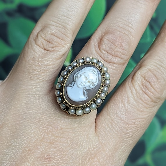 Vintage 18k Gold Seed Pearl & Cameo Ring - Mid Cen