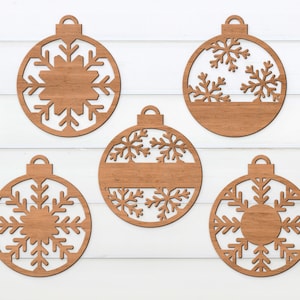Ornamento de Natal SVG, pacote de sinais de Natal SVG, floco de neve Svg, decoração de Natal, arquivo de corte a laser, arquivos Glowforge, enfeite de Natal SVG