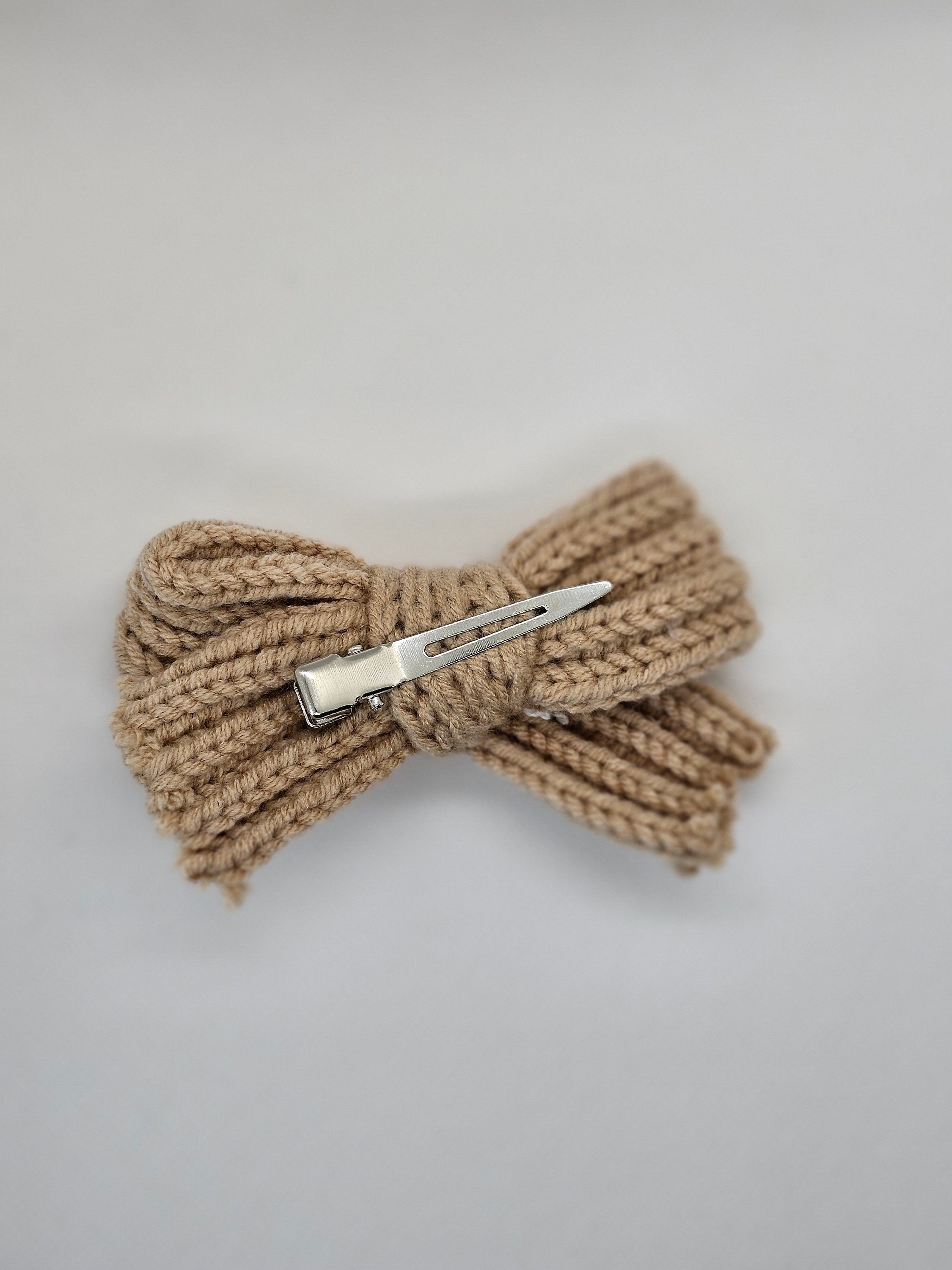Chunky knitted bow hairclips, Baby hairclips, Toddler hairclips, Girls hairclips, Womens hairclips, Girls hair accessories, Knitted bows - Thumbnail 6