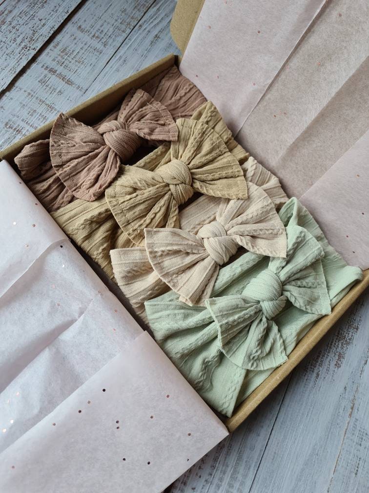 Baby bow headbands, Cable knit headbands, Toddler headbands, Girls hair accessories, Bow headbands, Nylon bows, Chunky bows, New baby bows,