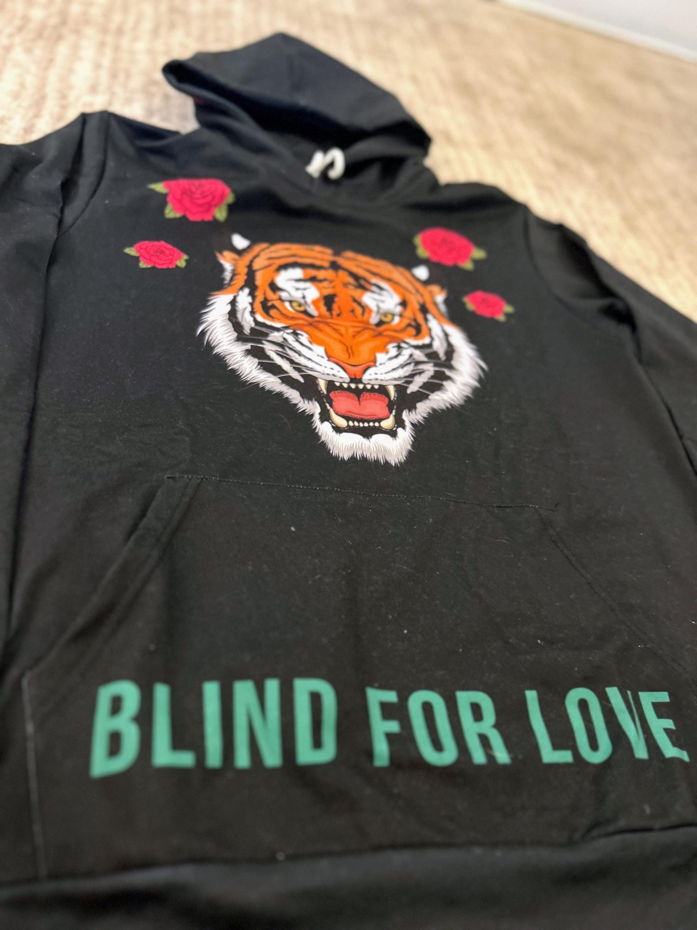 Gucci blind for love hoodie taylor swift discount