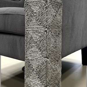 COUCH CAT SCRATCHER - a scratcher that will save your couch while adding a beautiful touch to your furniture. Model: American Short Hair