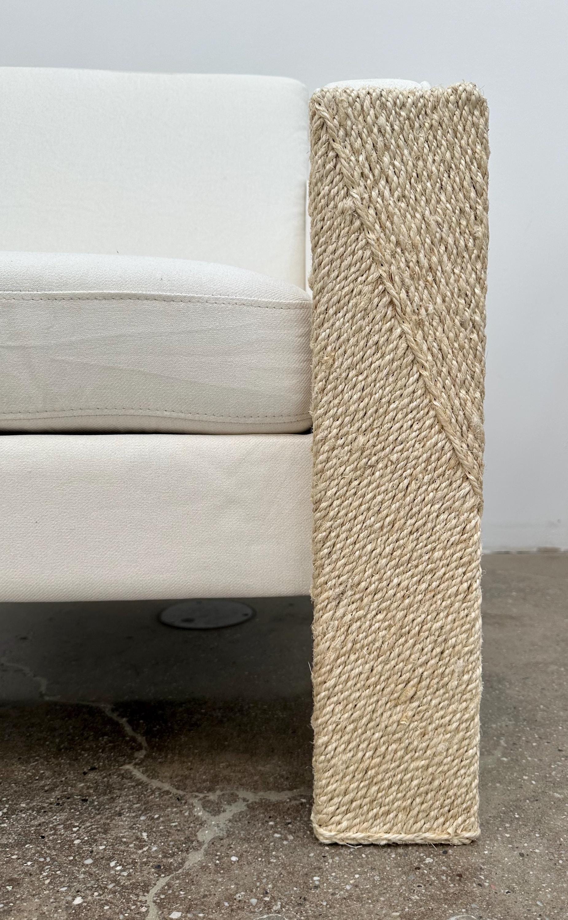 COUCH CAT SCRATCHER - a scratcher that saves your couch and adds a beautiful touch to your furniture. Model : Norwegian Couch Scratcher