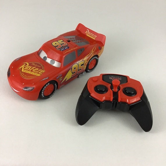 Lightning Mcqueen Carbon 1/16 Disney Cars Radio Controlled Car