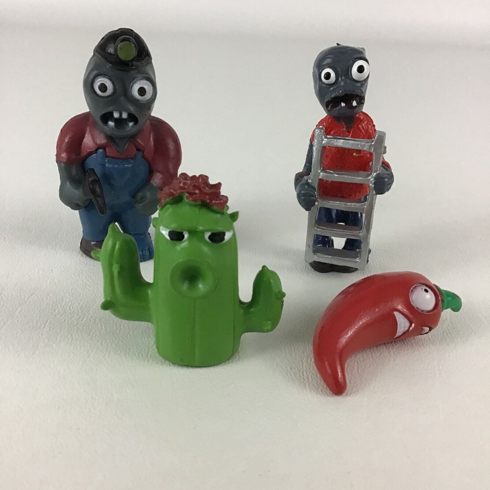 Zombie Plants Vs Zombies 7 hard plastic Mexican action toy figure