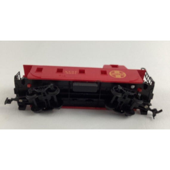 Bachman Train HO Scale Santa Fe Caboose ATSF 3851 Red Yellow
